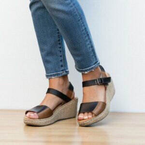 BØC | BØRN Concept Womens Nectar Wedge Sandals Brown Black Size 10 | 42